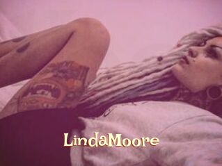 Linda_Moore 1 bonnasse
