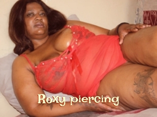 Roxy_piercing